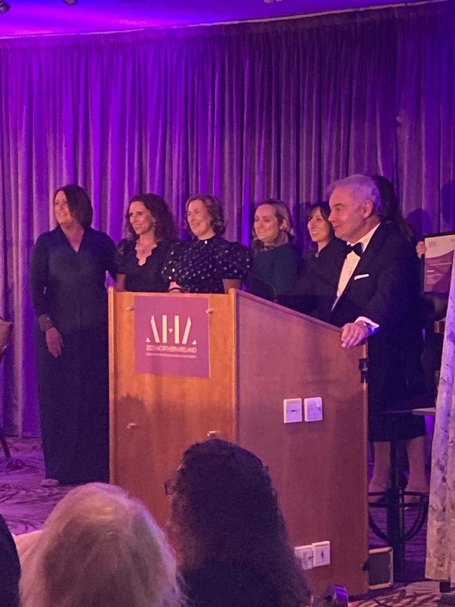 Delighted to be at the NI AHA Awards this evening hosted by Eamon Holmes, especially to celebrate Elizabeth O’Connor our gastroenterology dietitian winning the leadership award for transforming Gastroenterology care #SHSCT #AHPs well done to all the winners &amp; finalists 👏👏👏