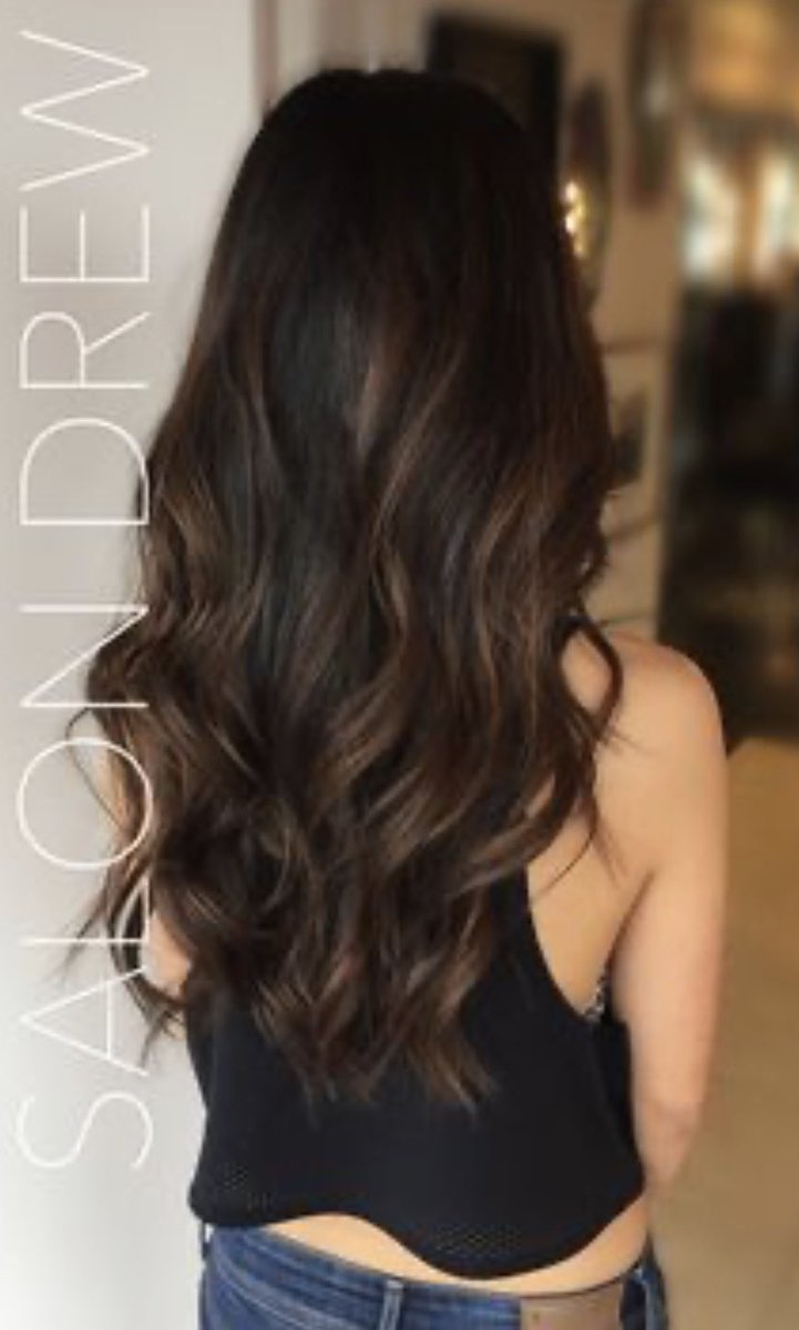 404_ext's tweet photo. @MeetVeraReis @RealLanaKayne Even just very subtle highlighting on dark hair can have a great result. Here are some examples. Sometimes less is more! https://t.co/o10V83ikTN