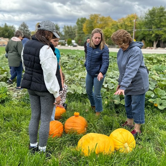 Our Spaulding Ranch pumpkin harvest was a fun opportunity for neighbors to visit the farm, tour the 20-acre space and envision what this property will become! You can learn more about current work and next steps for Spaulding Ranch at the link below. cityofboise.org/departments/pa…