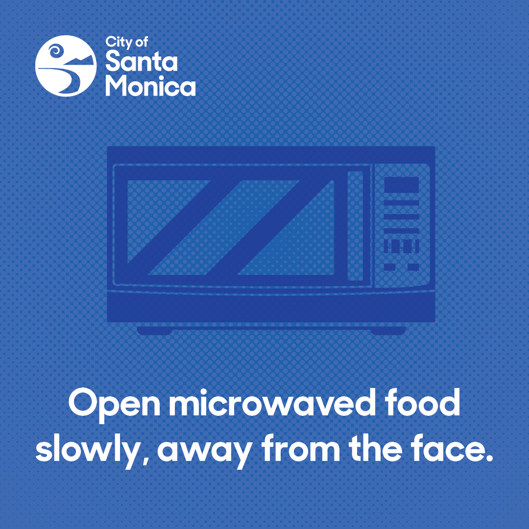 Fire Safety Tips for #FirePreventionWeek:
👀 Always supervise children when they are using the microwave oven. Use only microwave-safe cookware (containers or dishes). Never use aluminum foil or metal objects in a microwave oven.#FirePreventionWeek #santamonica #santamonicafire