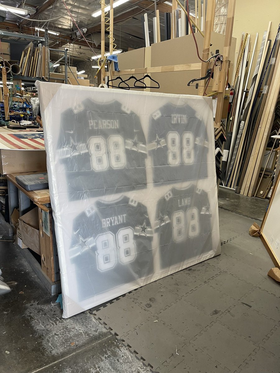 DezBryant's tweet photo. 88
Club ⭐️ https://t.co/IsaNQWlyEj
