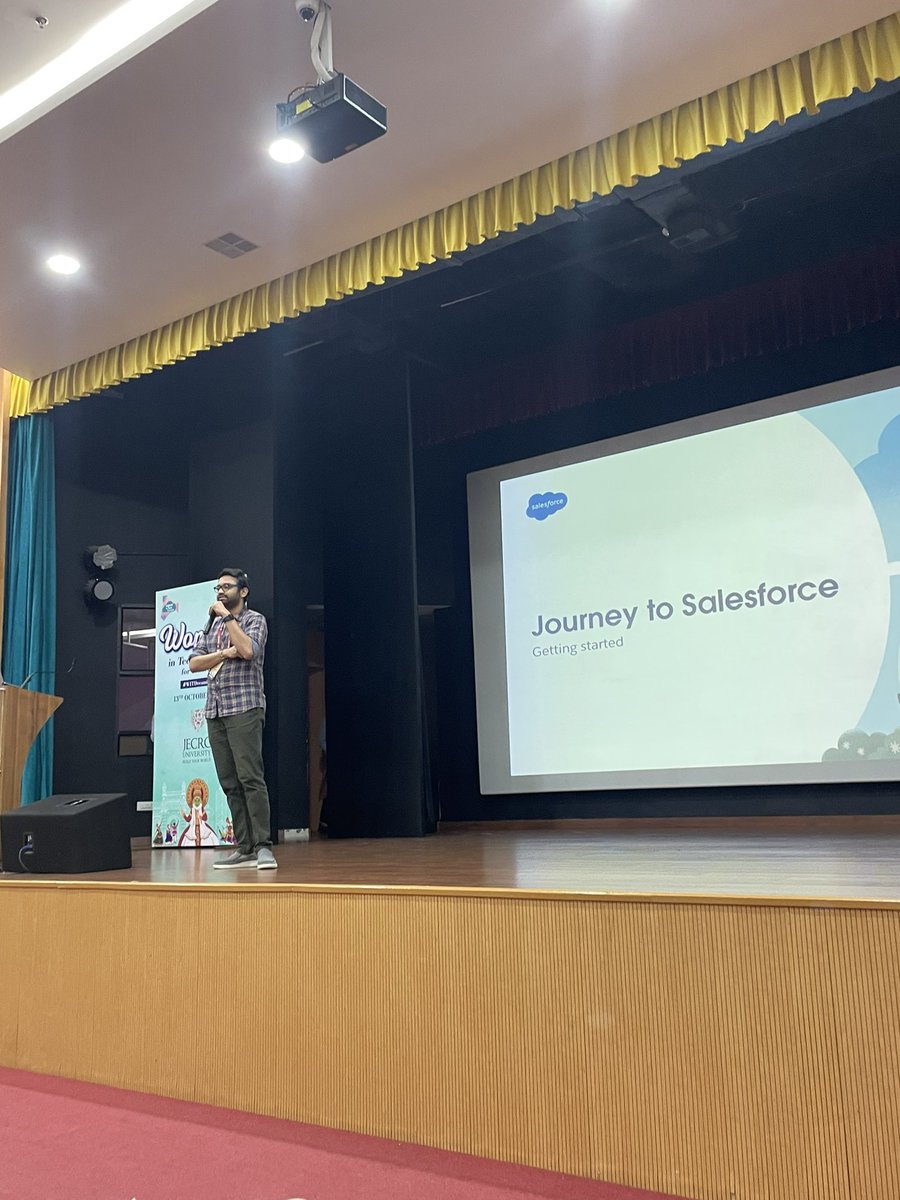 #journeytosalesforce introduction to students at @jecrcuniversity by @adityanaag from #salesforce #witdreamin23