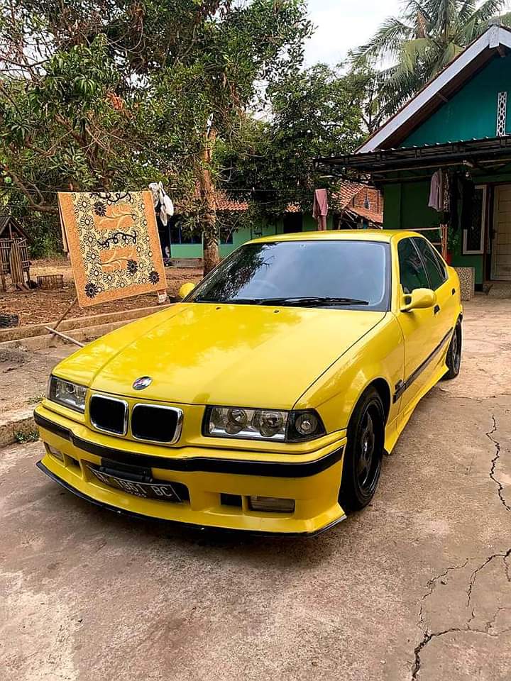 HoldenKlasik's tweet photo. BMW E36 M43, Pajak Hidup,Siap luar kota siap nongkrong, kelistrikan normal, PS PW normal, jok kulit, Bodykit,spion keren, Lainya cek unit saja dijamin suka
Harga 45jutaa nego santai 
Serius WA  082133343003
# Lokasi kab Purworejo Jawa Tengah https://t.co/7iC7sOblgp