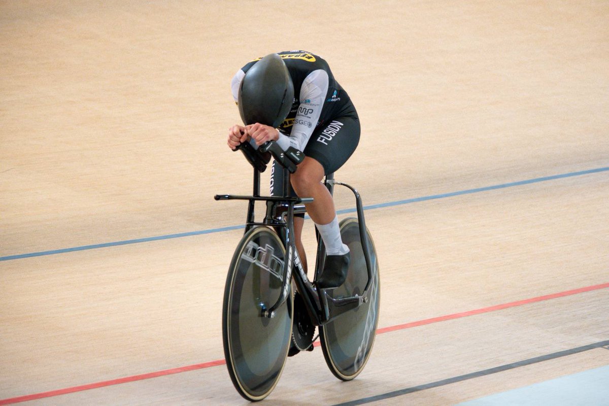 digirit's tweet image. Go! @vittoriabussi for Hour Record (10/13 Mexico)
photo @taniamarquez.m 
#digirit carbon #chainring

#digirit #chainring
#savethetrackbike #fixedgear #keirin #trackbike #track  #njs  #carbon #TrackCycling #carbonfiber #radrace #bicycle #cyclist #speed #sprint #sport