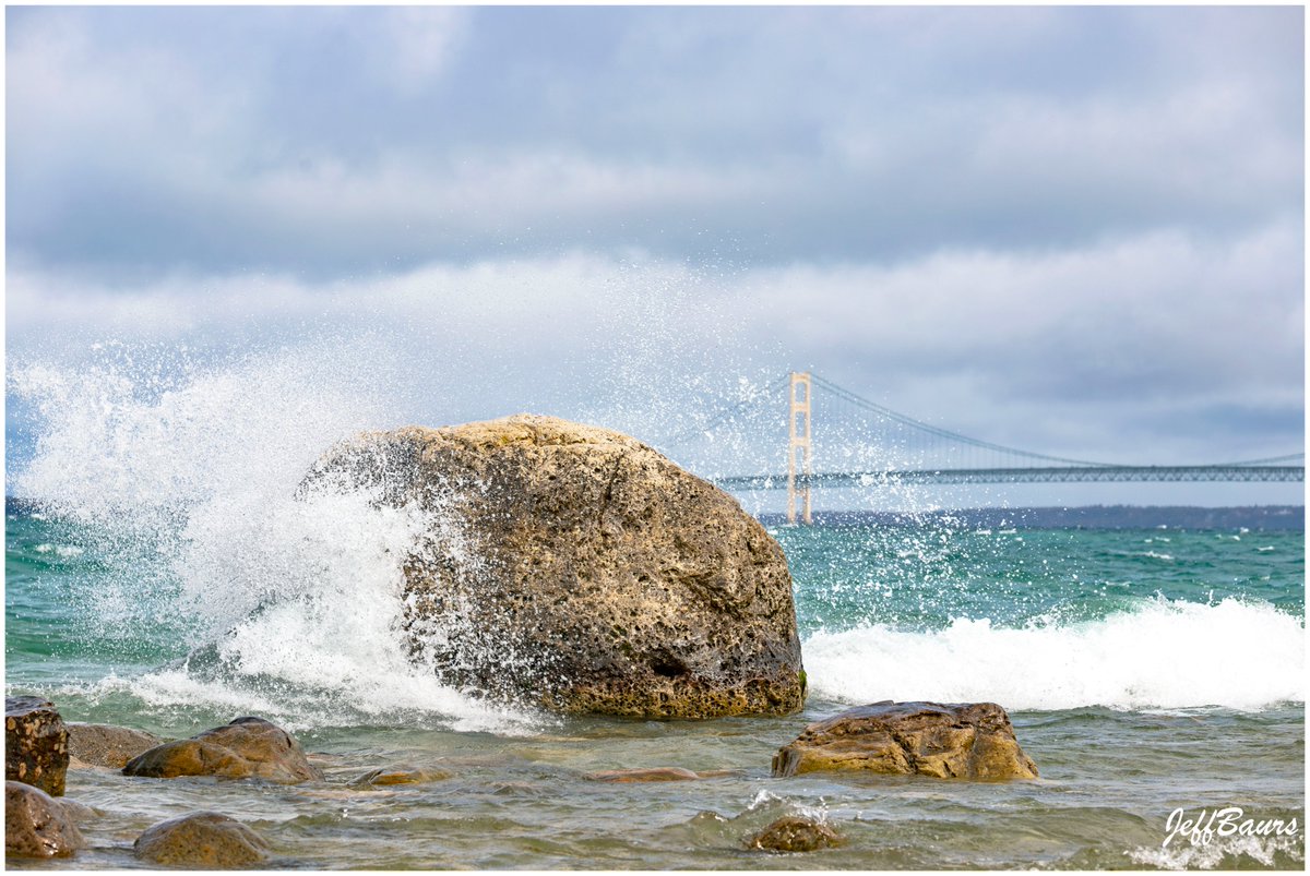 JeffBaurs's tweet image. McGulpin Rock
October 7, 2023
Mackinaw City, Michigan 
#PureMichigan #MackinacBridge #SplishSplash #MackinawCity #LakeMichigan #McGulpinLightHouse