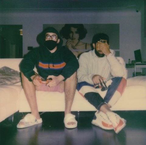 Access Bad Bunny tweet media
