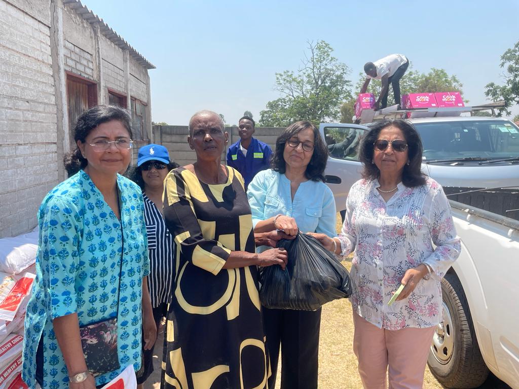IndiainZimbabwe's tweet photo. Indian Women Association visited Fredrik Carley Cottages (old age home), Masimba Disability Support Group, Disability Networks at Goromonzi and Standard Business Network, Epworth, on 11-12 Oct and interacted with people in these places and provided support in form of food hampers https://t.co/O0W2RXGQKr