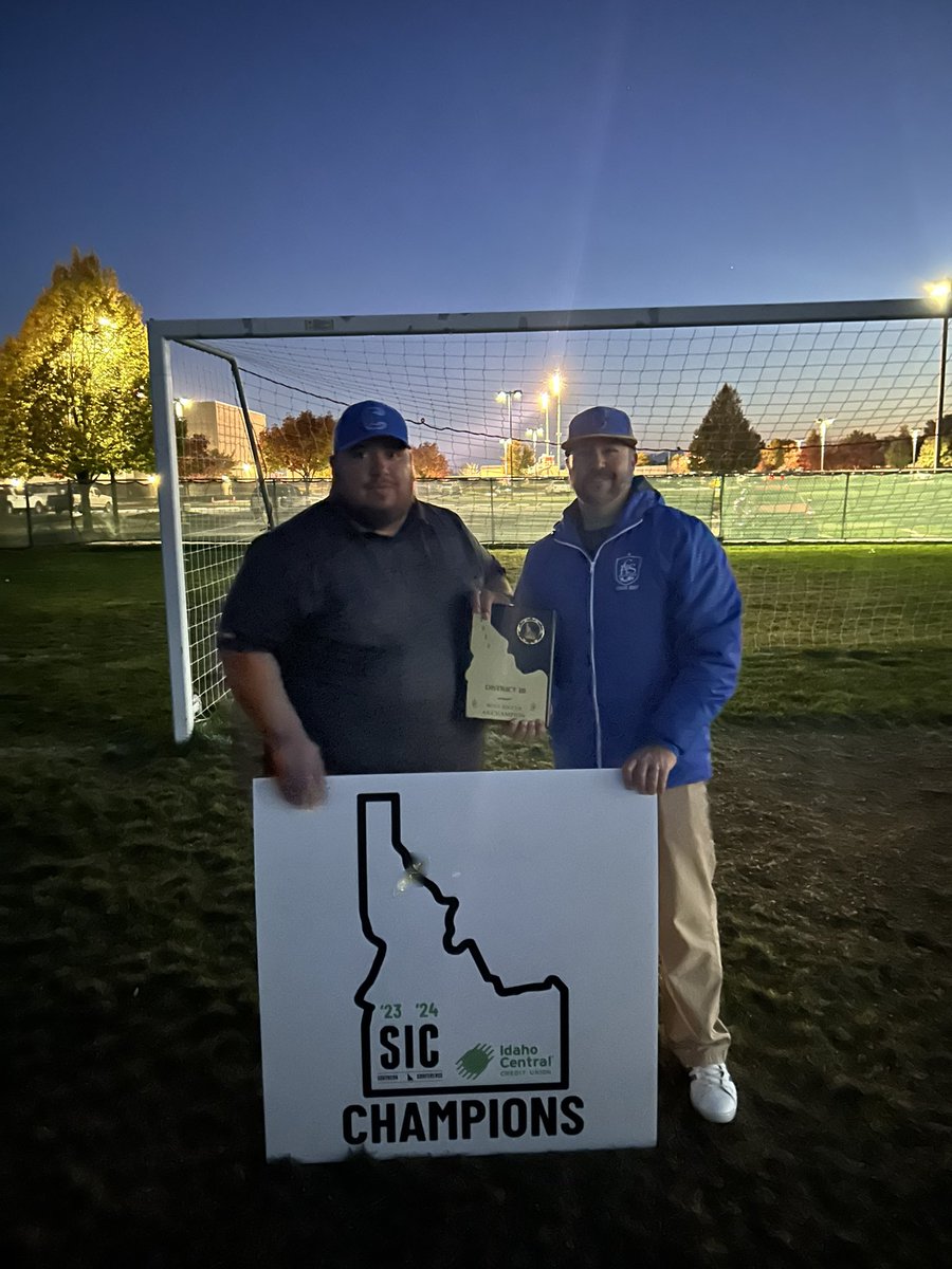 TonyVil62572090's tweet photo. It’s a Great Day to be a Cougar! So proud of what our boys have accomplished so far this year. Their growth and determination to succeed as a team has been fun to watch. But nothing beats coaching side by side with this guy.#DistrictChampions#StateBound https://t.co/IlwBycT2nI