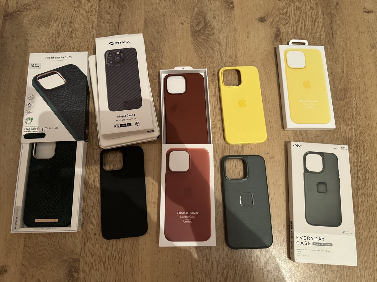 Broz1k's tweet photo. Nechce někdo něco? iPhone 14 Pro Max 😇 https://t.co/MfA5YXdWZk