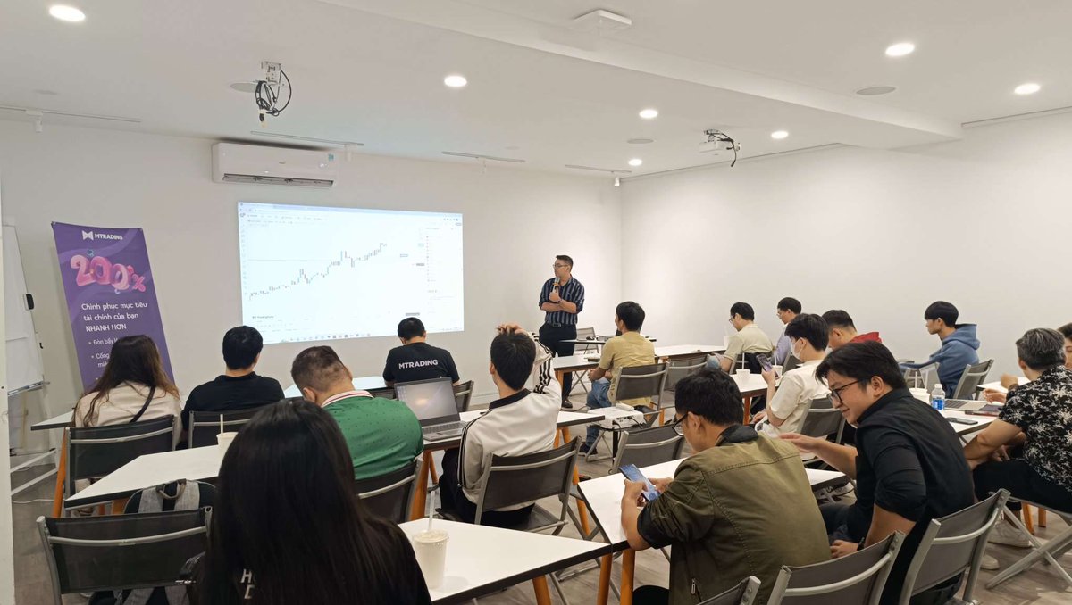 MTradingVietnam's tweet image. 🎉Chúc mừng #MPlusAcademy - đối tác chiến lược của MTrading đã có một buổi offline thành công tốt đẹp.

🙏Cảm ơn MPlus Academy và đã đem đến những kinh nghiệm vô cùng quý giá cho cộng đồng trader tại Việt Nam.

#mtrading #offlineforex #forextrading #dautungoaihoi