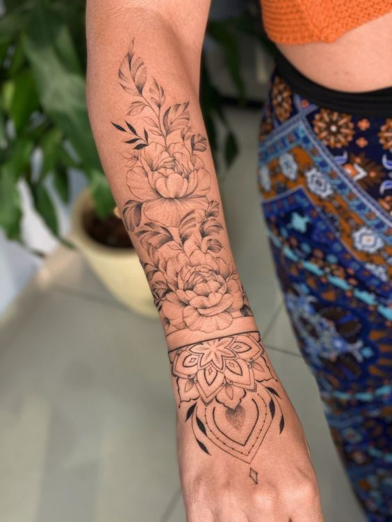 Half Sleeve Dark Tattoo
.
.
#Floraltattoo #Flowerstattoo #Mandalatattoo #Blacktattoo #darktattoo #tattoo #trendingtattoo