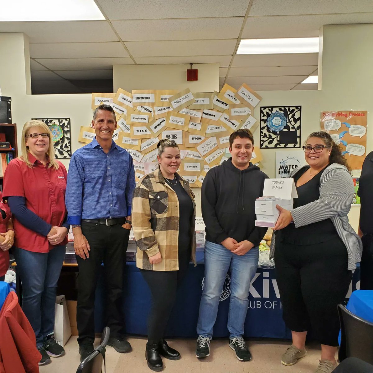 KiwanisEast's tweet photo. Celebrating 20 years of partnership with @StaplesCanada providing over $100,000 in school supplies to local children &amp; youth! 11 different youth serving agencies received over $1,200 in gift cards as well as  tablets from this year's Start to Smart campaign! Thank you customers.. https://t.co/ITcajADBYw