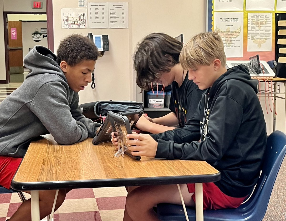Tori_Grable's tweet photo. These 8th graders are collaborating (not cheating) in small groups on their end-of-quarter English assessment. They are each other’s best resources. #WeAre409 https://t.co/0gbfVknX07