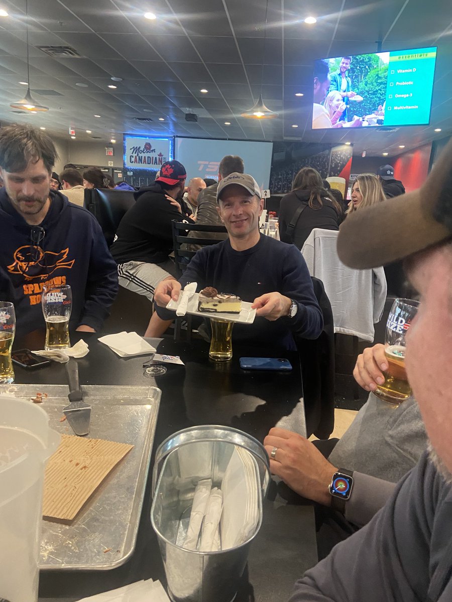97rb97's tweet photo. ⁦@TheRealSparrows⁩ ⁦@realjeffdeacon⁩ ⁦@sparrowvet⁩ ….⁦@kylejason25⁩ …. GLIRS bday celebration… frosty penguin tiramisu… #justok #itsthethoughtthatcounts https://t.co/mhhaQLQ3EH