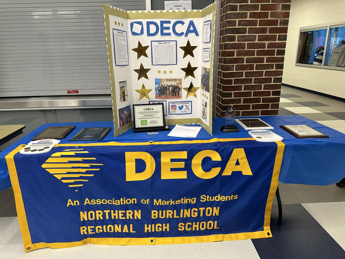 NBC_DECA's tweet photo. DECA table at Open House!! #deca #njdeca #nbhs #nbnation #northern https://t.co/3kDXyGr0vZ