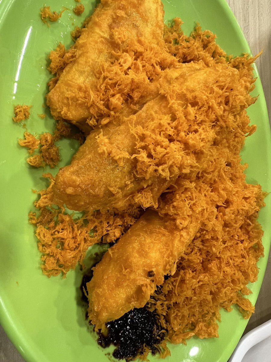 #gorengpisang our #asian #Singapore way of cooking it.There are many ways to cook #bananas In Central America they call it #plantains what is your fav version?