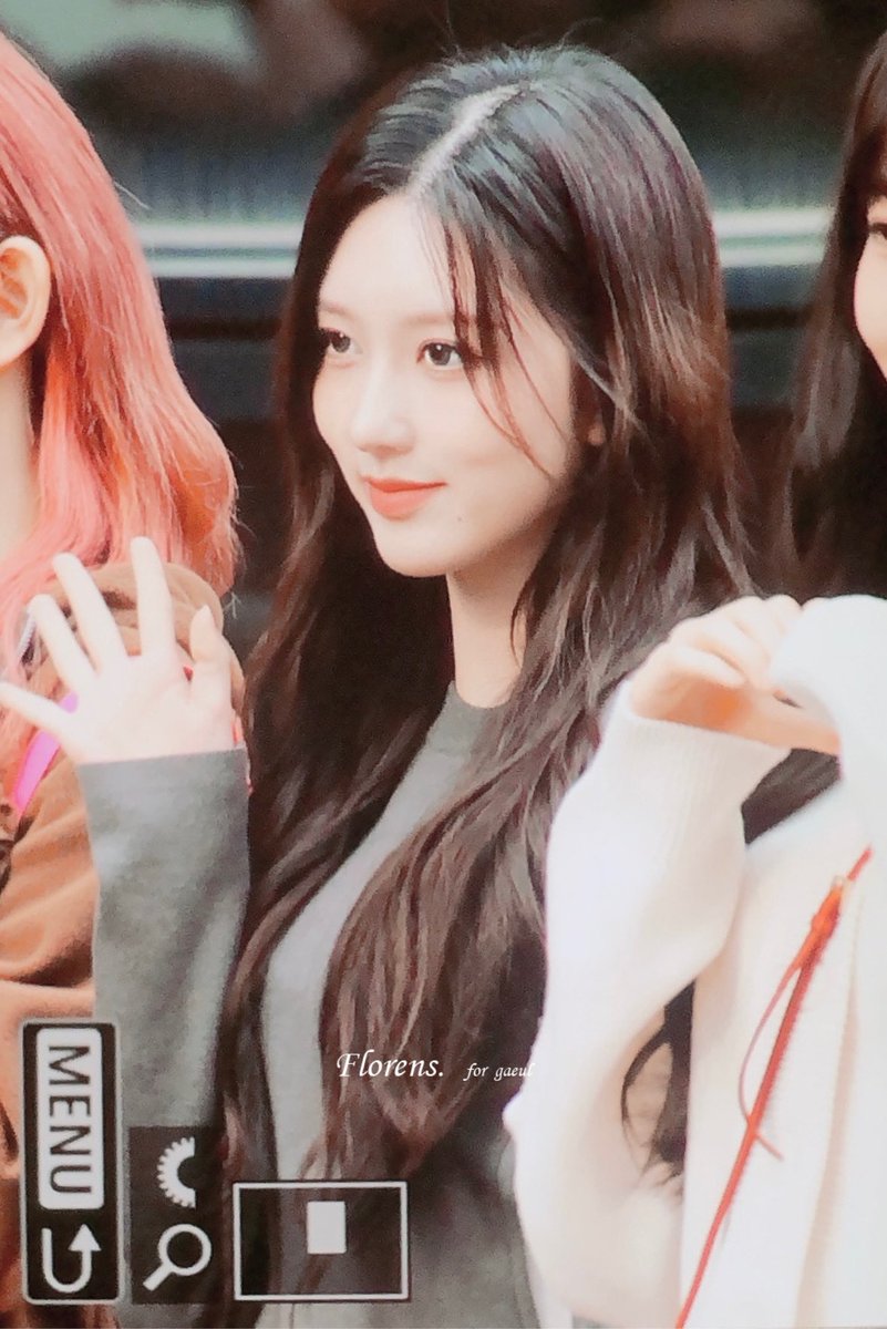 florens924_'s tweet photo. 231013 #아이브 #가을 https://t.co/QONniBJJHf