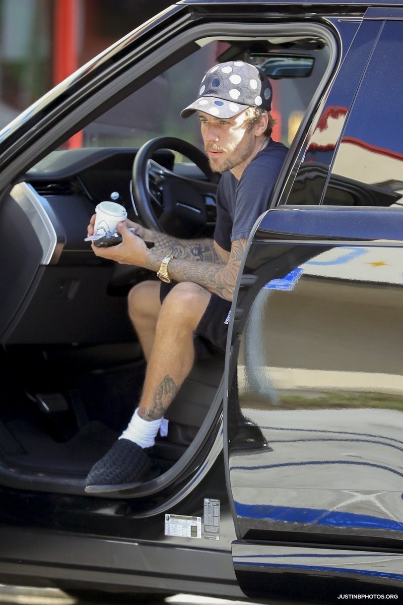 biebernovidade's tweet image. JUSTIN BIEBER