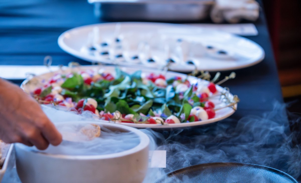 We so enjoyed our first Periodic Table dinner event at <a href="/LAAC/">LAAC</a> with scientists <a href="/Sheril_/">Sheril Kirshenbaum, PhD</a> Sheril Kirshenbaum and Daisy Vargas with incredible creations from Chef <a href="/MarcelVigneron/">Marcel Vigneron</a>. Check out this article by <a href="/circularvalley/">Eli Edelson</a> Eli Edelson. #Foodie #scicomm 
scienceandentertainmentexchange.org/blog/the-perio…