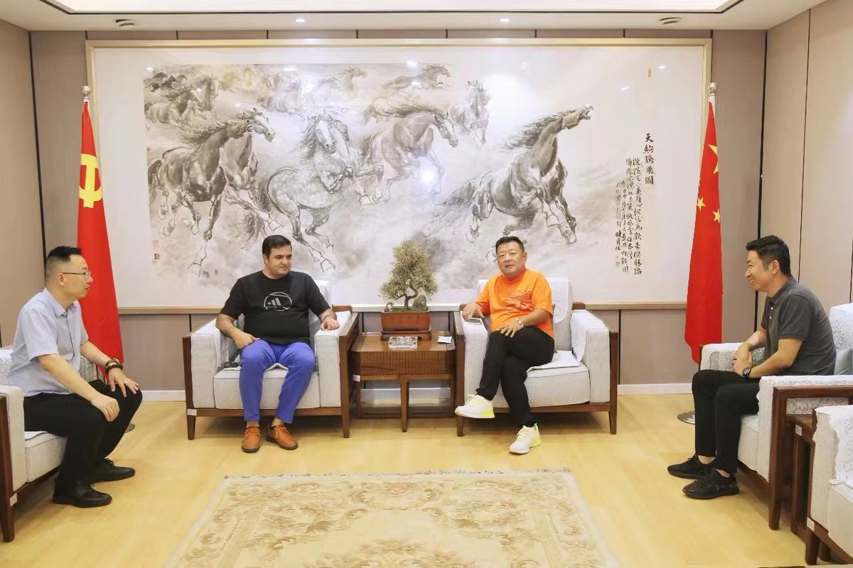 PakistanCHINAE1's tweet photo. Chairman Tianju Group, xi'an Shaaxi, joining hands with CPBDC for future projects ans shared prosperity. https://t.co/3KcUiQHHa3