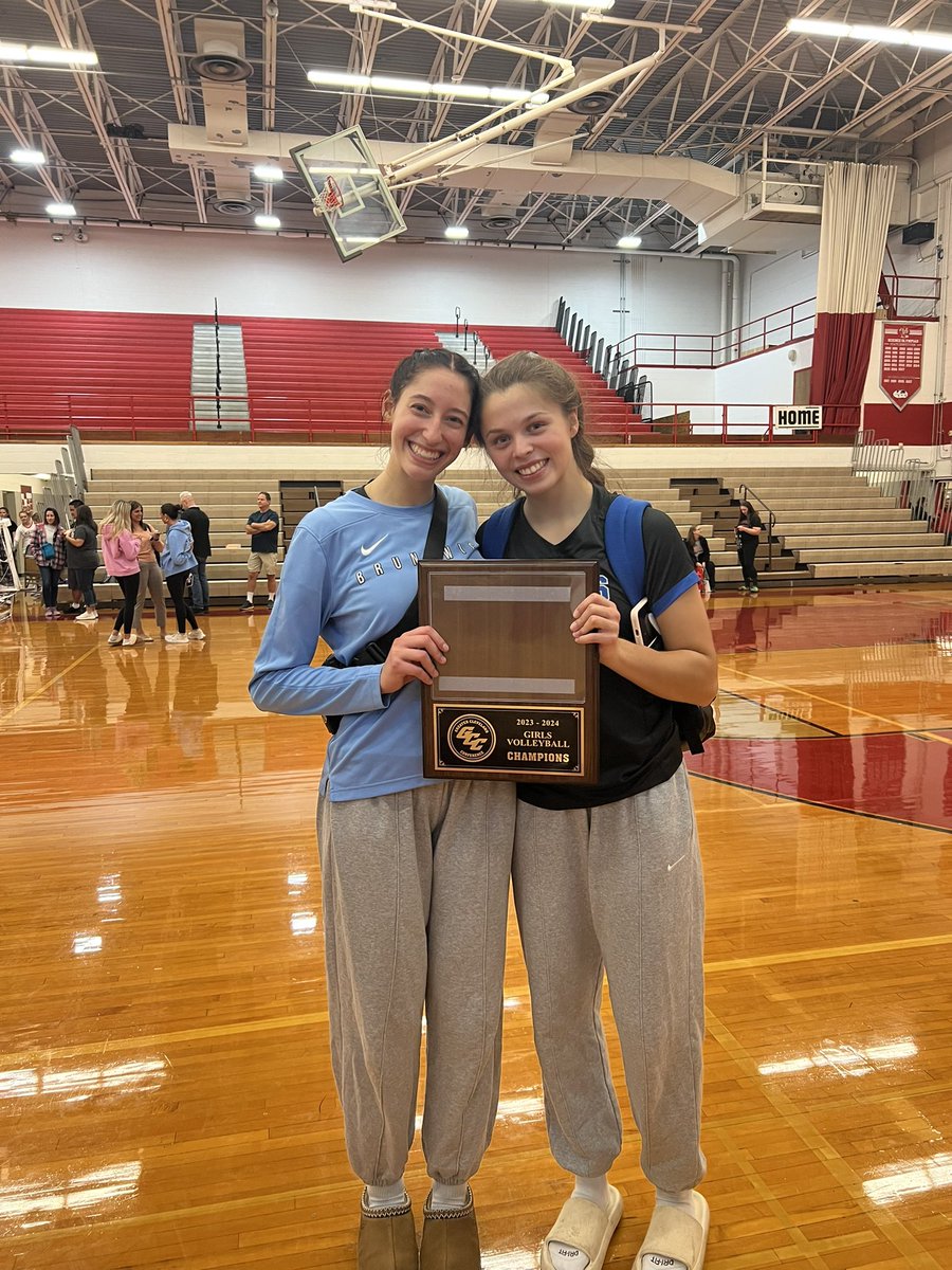 <a href="/SaraKrizsa/">Sara Krizsa</a> broke the school record for kills in a career tonight !!!! Previously held by the great <a href="/badowskirsten/">Kirsten</a> and <a href="/CamrynMatus/">Camryn Matus</a> broke the record for assists in a career ! Not the outcome we wanted tonight still GCC champs