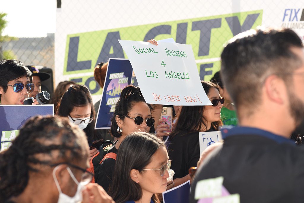 FixLANow's tweet image. Los Angeles is for ALL of us.

Housing activists, clergy, community members, &amp;amp; labor groups united yesterday in the call to #FixLA with our proposal to make LA one of the most affordable &amp;amp; tenant friendly cities in America.

#LACityForAll #UnionsForAll #SolidaritySeason