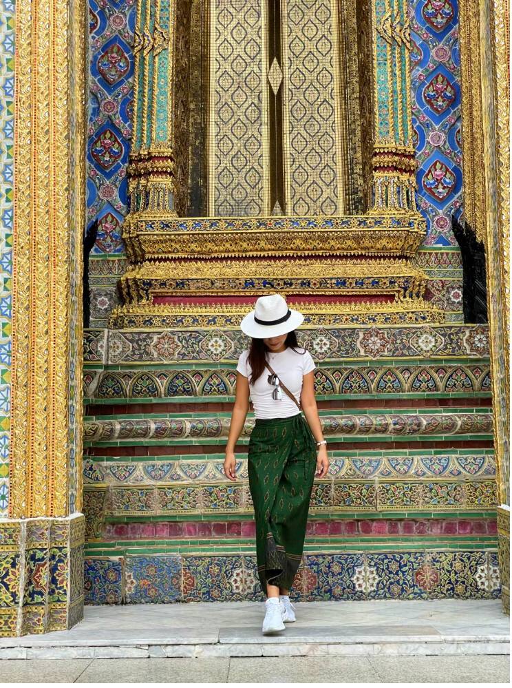 Today, we, the people of Thailand, pay our respects to the father(Our King) from the heart🫡🫡🫡