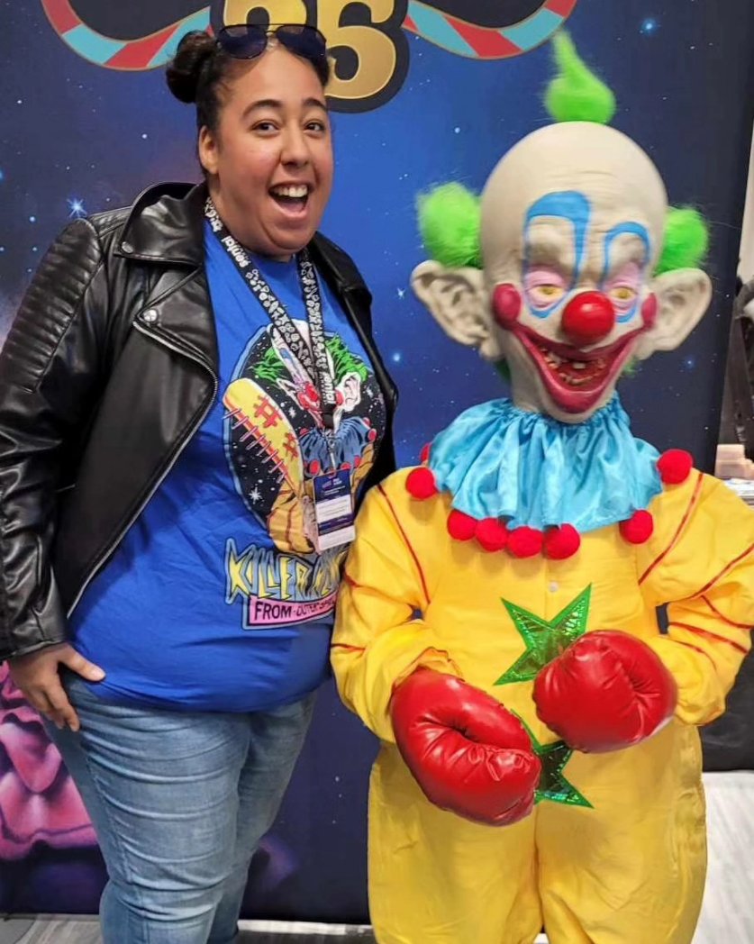 TheGothTheGeek's tweet photo. Day 1 of NYCC @NY_Comic_Con is complete. Here is just a bit of what we saw. More photos will be posted in the upcoming days. It's a lot y'all lol.

#nycc #newyorkcomiccon #newyork #comiccon #anime #comics https://t.co/T6EuXgXlLk