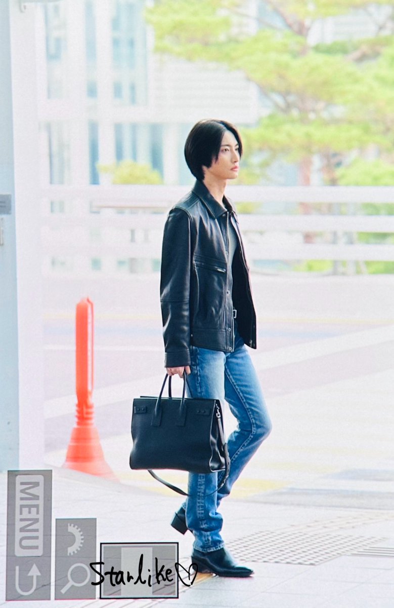 Starlike_SH's tweet photo. 231013 ICN
퐁실퐁실 
#ATEEZ #SEONGHWA #에이티즈 #성화 https://t.co/qis5ZsEmae