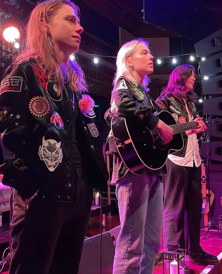 boygenius hourly 🦷 (@boygeniushourly) on Twitter photo 