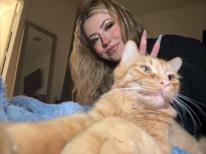 pu$$y pics https://t.co/ykmTfxKr1v