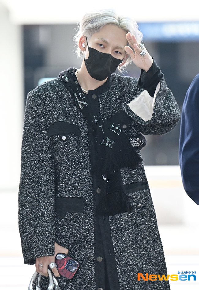 theseoulstory's tweet photo. ✈️ TREASURE at Incheon International Airport today, off to Paris for ‘M! Countdown in France’ 🩵 @ygtreasuremaker @treasuremembers https://t.co/SptS31SDnD