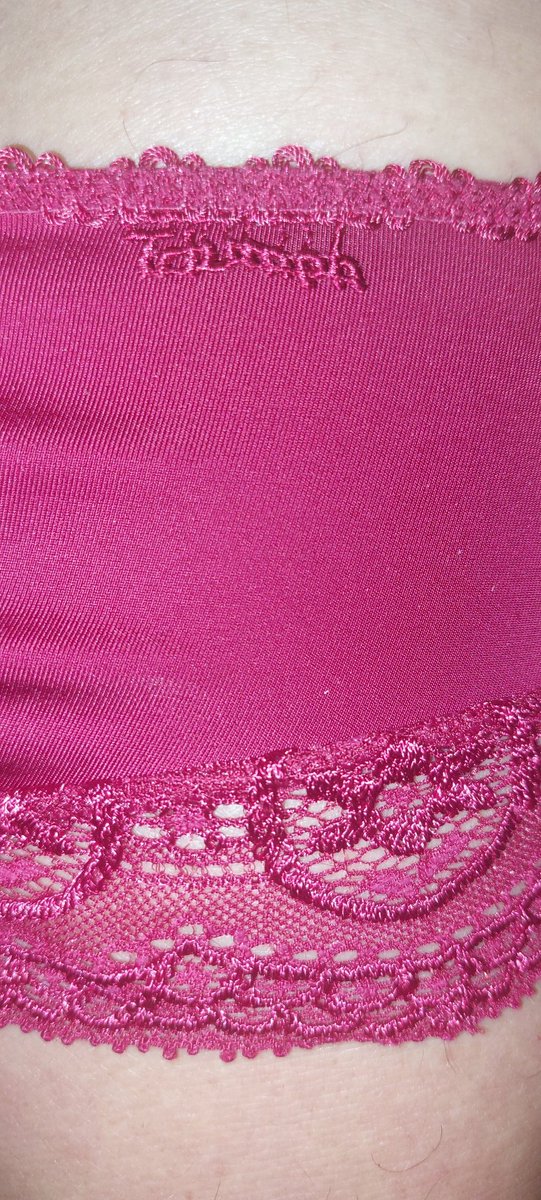 m4ri0love's tweet photo. #morgenlatte #schwanz #steif #stringpanty #damenslip #feucht #höschen https://t.co/XKYOmVm1iS