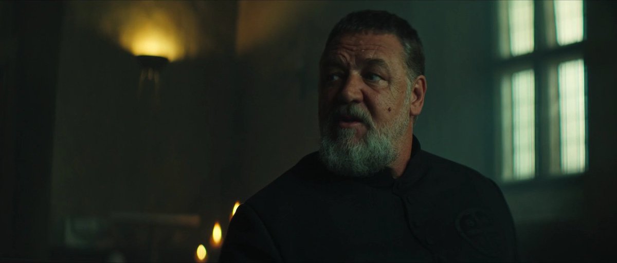 Deja de golpear a las niñas! Nos van a echar sus padres!