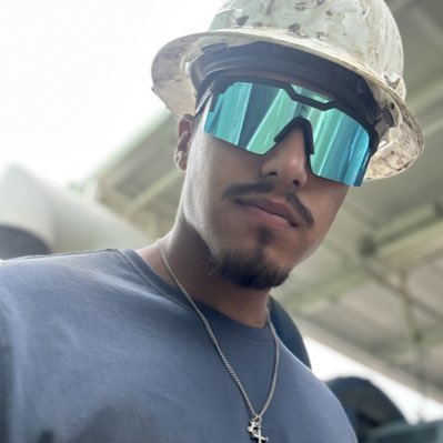 XswoleCj3's tweet photo. #NewProfilePic cmon https://t.co/OxW8cX2CJz