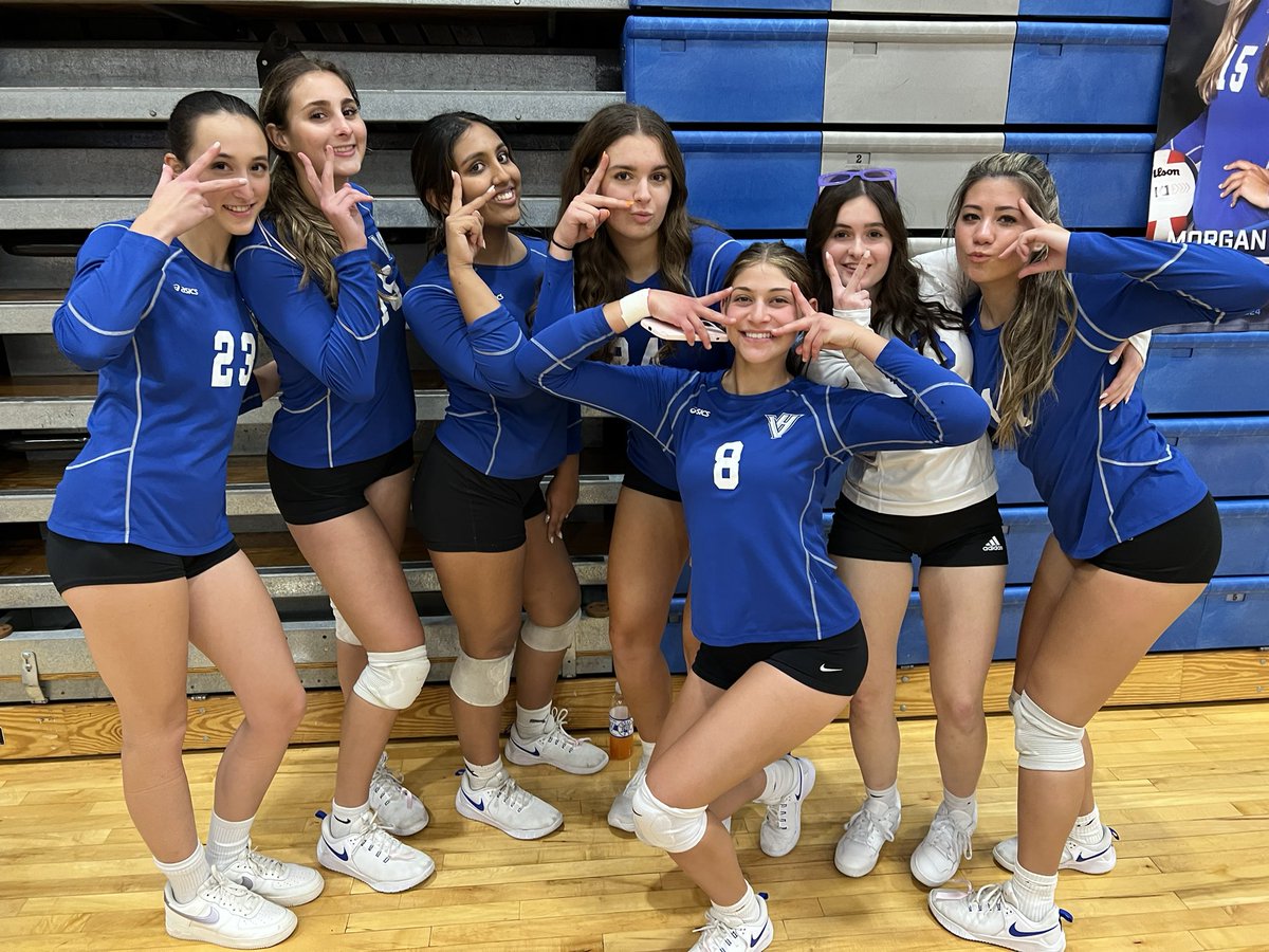 VH Girls Volleyball tweet media