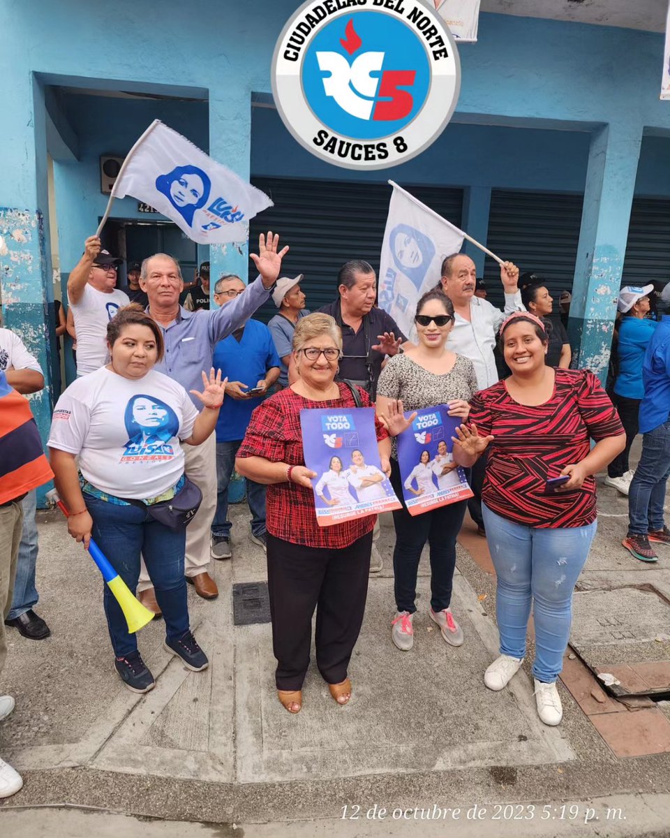 BlancaMerino01's tweet image. #ElPoderRegresaAlPueblo #ResurgirdelaPatria #RC5 #rafaelcorrea
#motivando #incentivando 
#CdlasNorte #Guayaquil #Distrito3 #ParroquiaTarqui #Modolú #ConLuisa