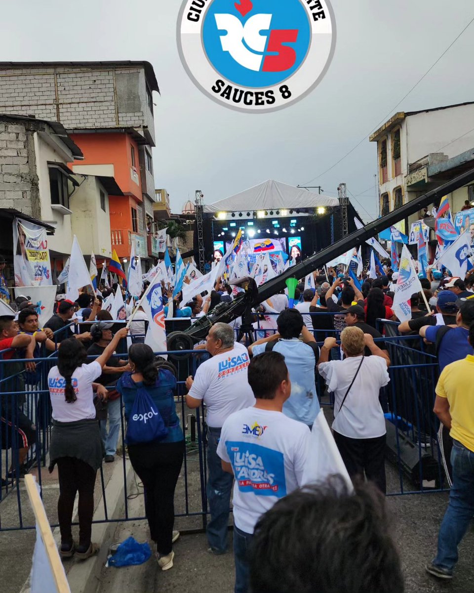 BlancaMerino01's tweet image. #ElPoderRegresaAlPueblo #ResurgirdelaPatria #RC5 #rafaelcorrea
#motivando #incentivando 
#CdlasNorte #Guayaquil #Distrito3 #ParroquiaTarqui #Modolú #ConLuisa