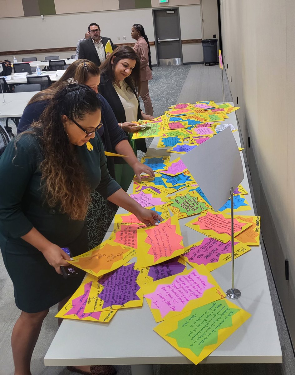 It's National Principal's month, and today, principals received notes of gratitude and appreciation from their assistant principals! #ThankAPrincipal @AliefLearns