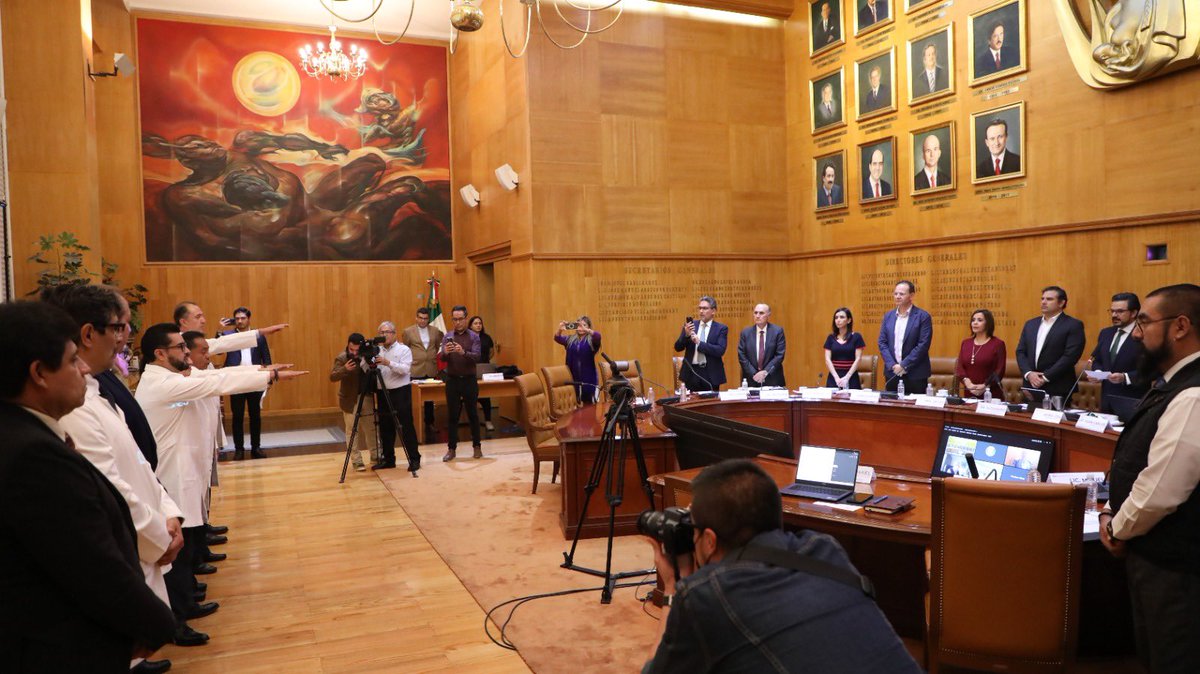 zoerobledo's tweet image. La Junta de Gobierno del @IMSS_BIENESTAR celebró su 8va sesión extraordinaria.

Aprobamos los nombramientos de las y los nuevos coordinadores que se encargarán de comandar los esfuerzos en 4 estados:

• Dr. Felipe Arreola Torres en Hidalgo.
•Dr. Moisés Alejandro Toledo…