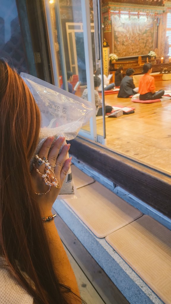 WONDER__MARK's tweet photo. ⛩️วัดพงอึนซาสร้างเรื่องอีกแล้วค่าา แต่2-3เส้นนี้สวยมากจริงๆ ความหมายดีด้วย(เป็นเครื่องรางดอกบัวของพระโพธิสัตว์ความหมายคือ ทุกอย่างจะสมหวังสมปรารถนา)
ลองเจิมแล้ว เริ่ดด ใครจะฝากหิ้วพร้อมสวดบอกน้า- ส่งให้ 24/10
🪷เส้นละ 450 บาทค่ะ
📮ค่าส่ง 40[Ems] https://t.co/9iOsZ8Jf4r