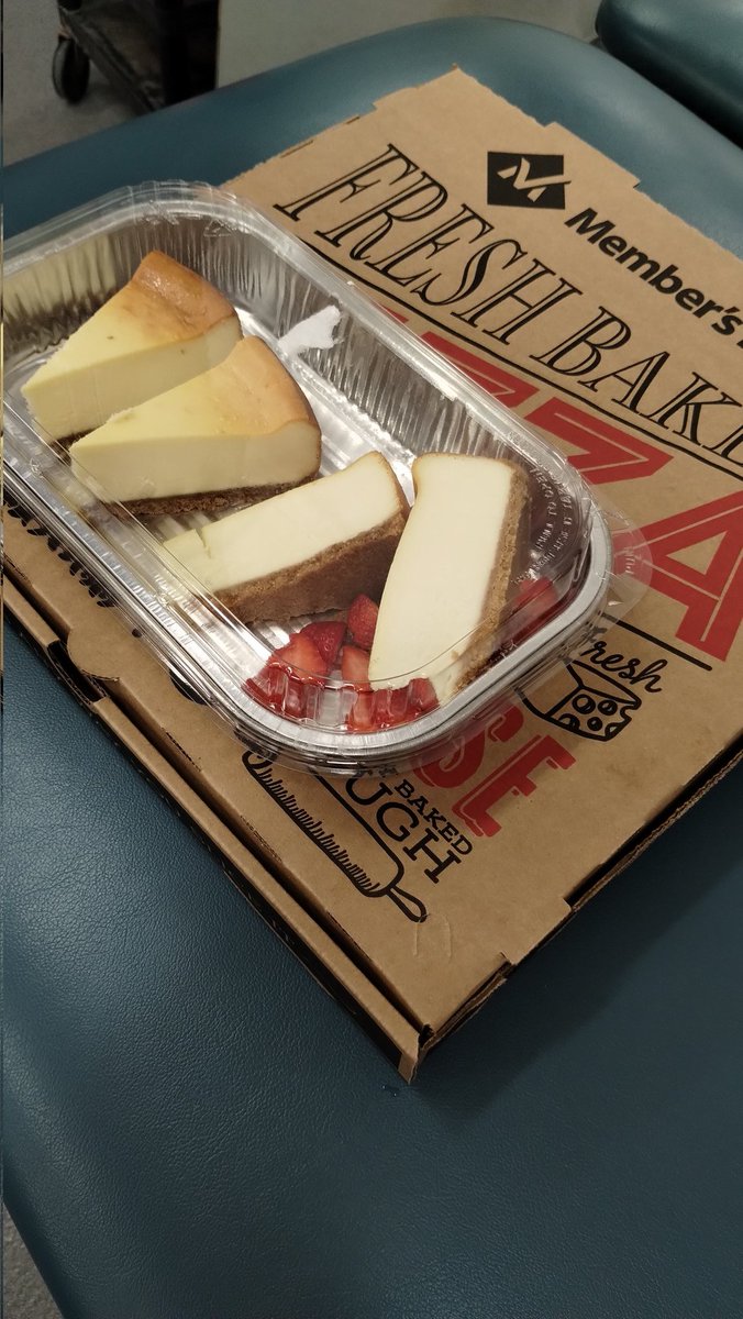 Shout out to the football moms they're the best! The family enjoyed dinner on them tonight! This momma is just glad she didn't have to cook on another busy day/night 💙 much appreciated