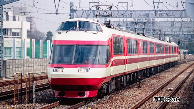 小田急ロマンスカー10000形HiSE(ロゴマーク付)セットのご案内です。 ユリの花をあしらったロゴマークが付いた後の姿を再現します。「odakyu」ブランドマークは付属の転写シートで再現可能です。 2024年4月発売予定です。 #TOMIX #トミックス 
