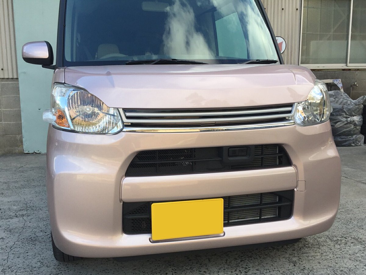 HighWorks_taka's tweet photo. #LA600S #タント 用の #バッドフェイス です。
グリル部を造形しておりますので目を隠すだけでは出ない顔つきになります!
前期で開発しました。(樹脂ボンネット)
後期への装着は未確認です。
#HighWorks #ハイワークス
#LA600 #標準タント #LA600タント
#日本製エアロ #FRPボンネット https://t.co/lgg7hqnKrJ