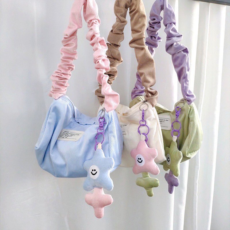 กระเป๋าผ้าลูกฟูกพร้อมพวงกุณแจ น่ารักมากกก💕✨

พิกัด : shope.ee/B1rOSDNdQ

#กระเป๋า #กระเป๋าสะพายข้าง #กระเป๋าสะพาย #พวกกุญแจ #การแต่งตัว #แต่งตัว #สไตล์การแต่งตัว #รีวิว #ของดีบอกต่อ #ของน่ารักบอกต่อ #กระเป๋าผ้า #กระเป๋าลูกฟูก #ช้อปปี้ถูกชัวร์ #ชายาขอนำเน๋อ