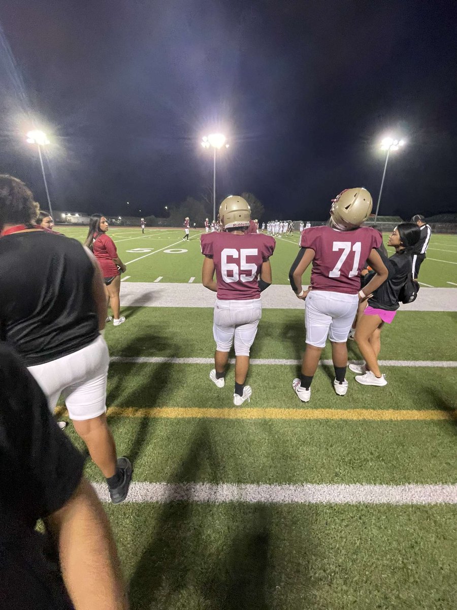 NasserAbuArafa's tweet photo. Big Win against Cypress Falls 14-0 4-3 go 212 @Jayceon_Qb @aiden_haby @CyWoodsFB212 @CyWoods212 @CoachL_Hamilton @JMStrength @CoachCarter_19 @davidbrown2nd #bigwin #freshmenball #highschoolball https://t.co/Z05z3z8PSH