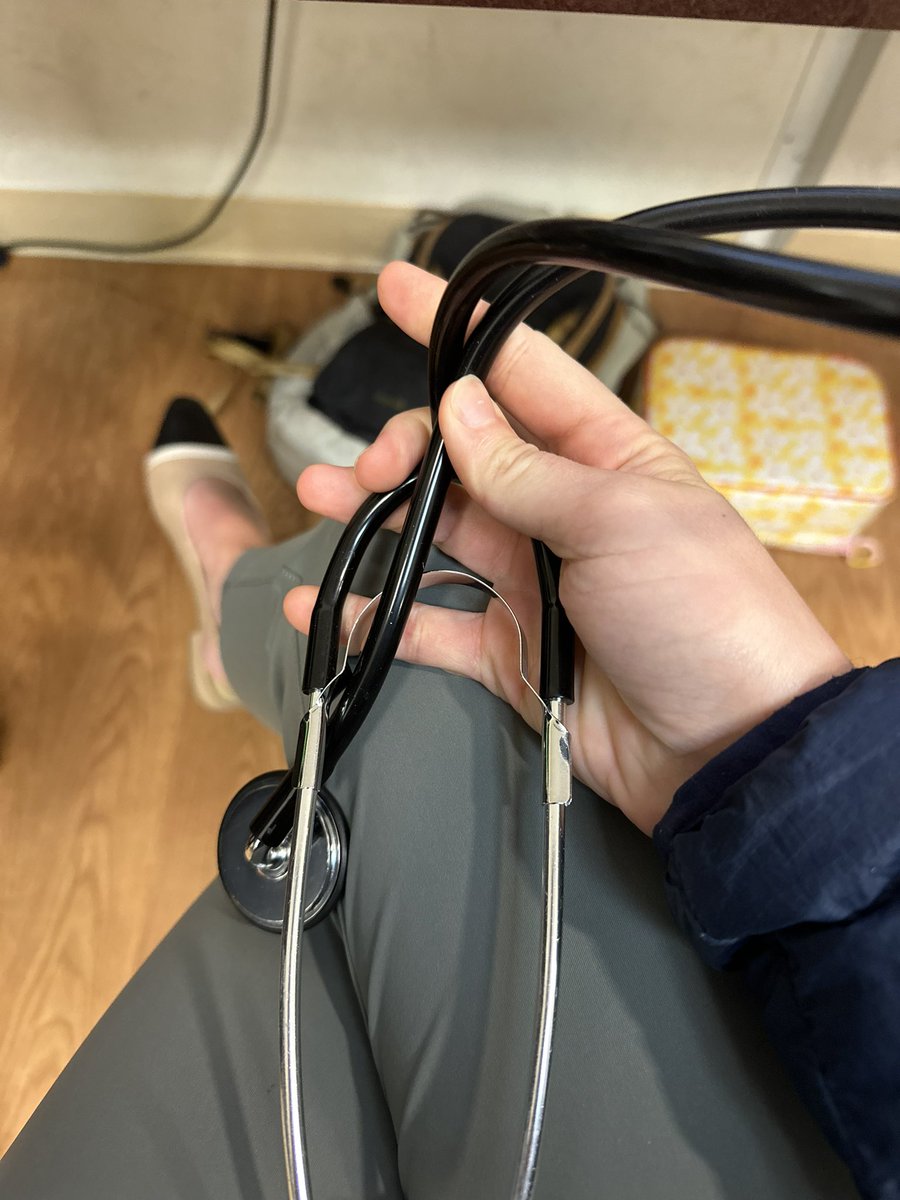 cocoannstewart's tweet photo. Used a stethoscope today. Took a picture to commemorate the special occasion. https://t.co/xHDck9QKy7