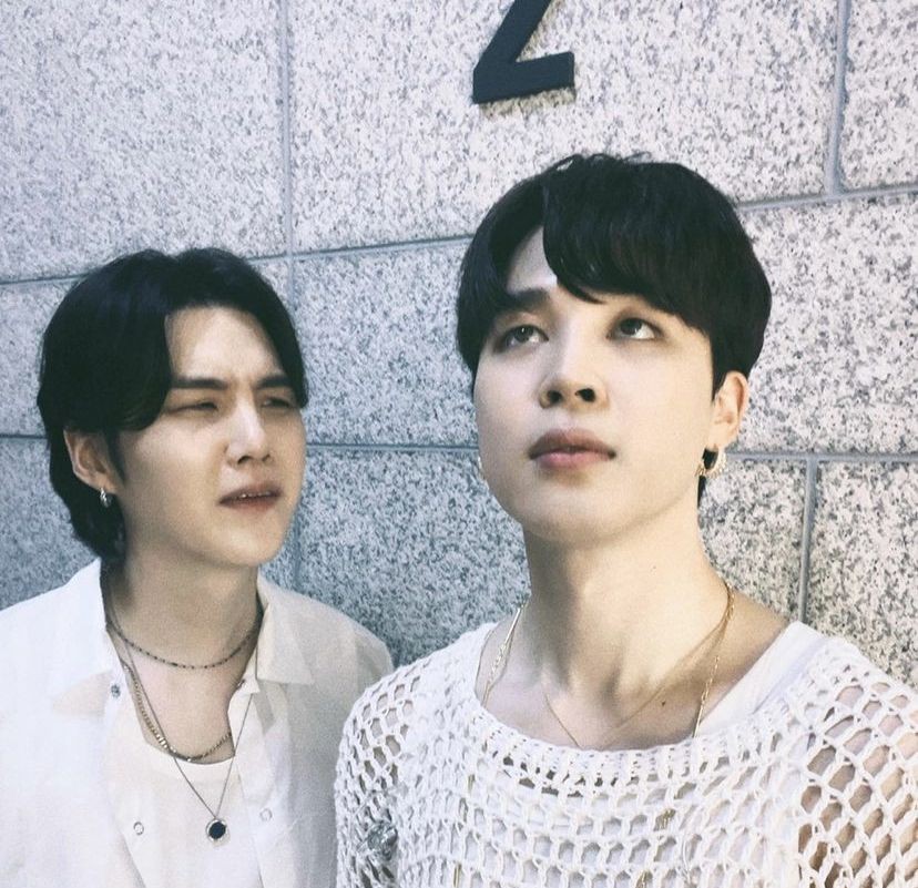 SUGAB7S's tweet photo. Happy birthday to the other half of 'Minimiz', my 'Tony Montana' partner.

Another year has gone by, and you're still the guy who can outshine any stage. Wishing you a day filled with laughter, love, and great times. 🎉

- 네 슈가 형. https://t.co/Vm8flbLZLz