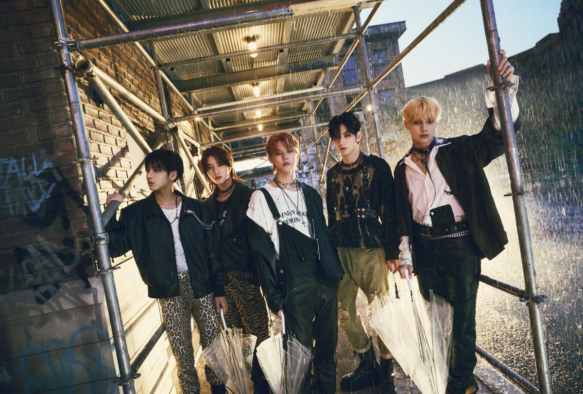 There's no better feeling than hitting play on a new album from <a href="/TXT_members/">TOMORROW X TOGETHER</a> 💙 Every song on #TheNameChapter #FREEFALL will have MOA coming back for more spotify.link/tncfreefall