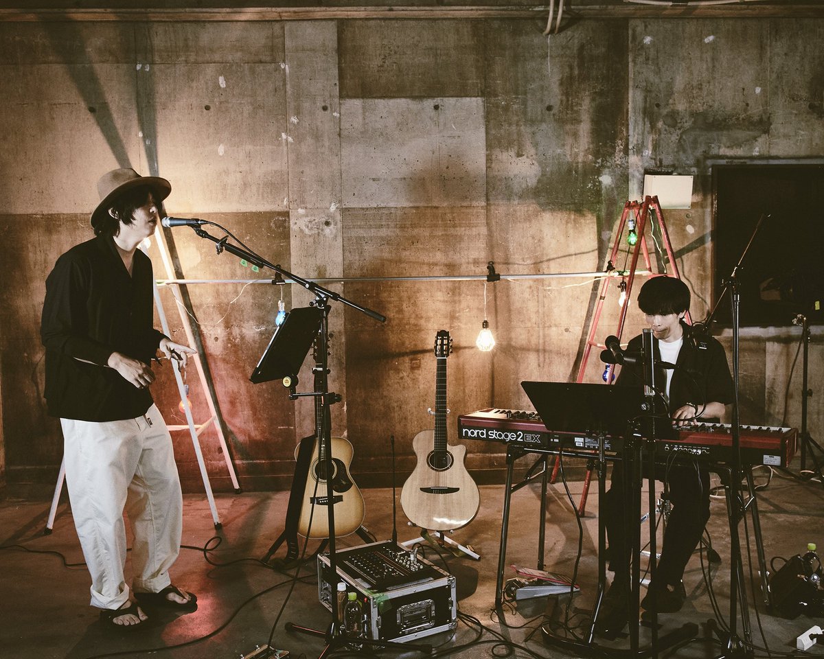 merengue_staff's tweet photo. 「#RIOTSESSIONS」
クボケンジ(#メレンゲ)
セットリスト
▼SIDE A
8月、落雷のストーリー
まぶしい朝
https://t.co/HlqWUs5etR
▼SIDE B
ボタン
東京にいる理由
https://t.co/r5ecdAyEl6
▼SIDE C
Songwriter(cover)
https://t.co/qVlIeDTuqz
#クボケンジ #山本健太
#中野敬久(@hirohisanakano) https://t.co/Cr5l7ZpOCC